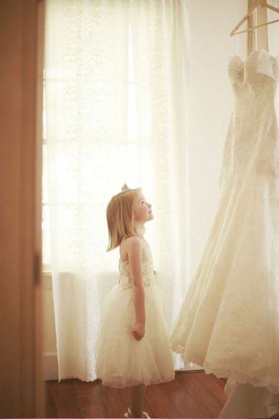 Photos de mariage artisitiques petite fille