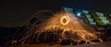 Cómo hacer una foto de lightpainting con lana de acero