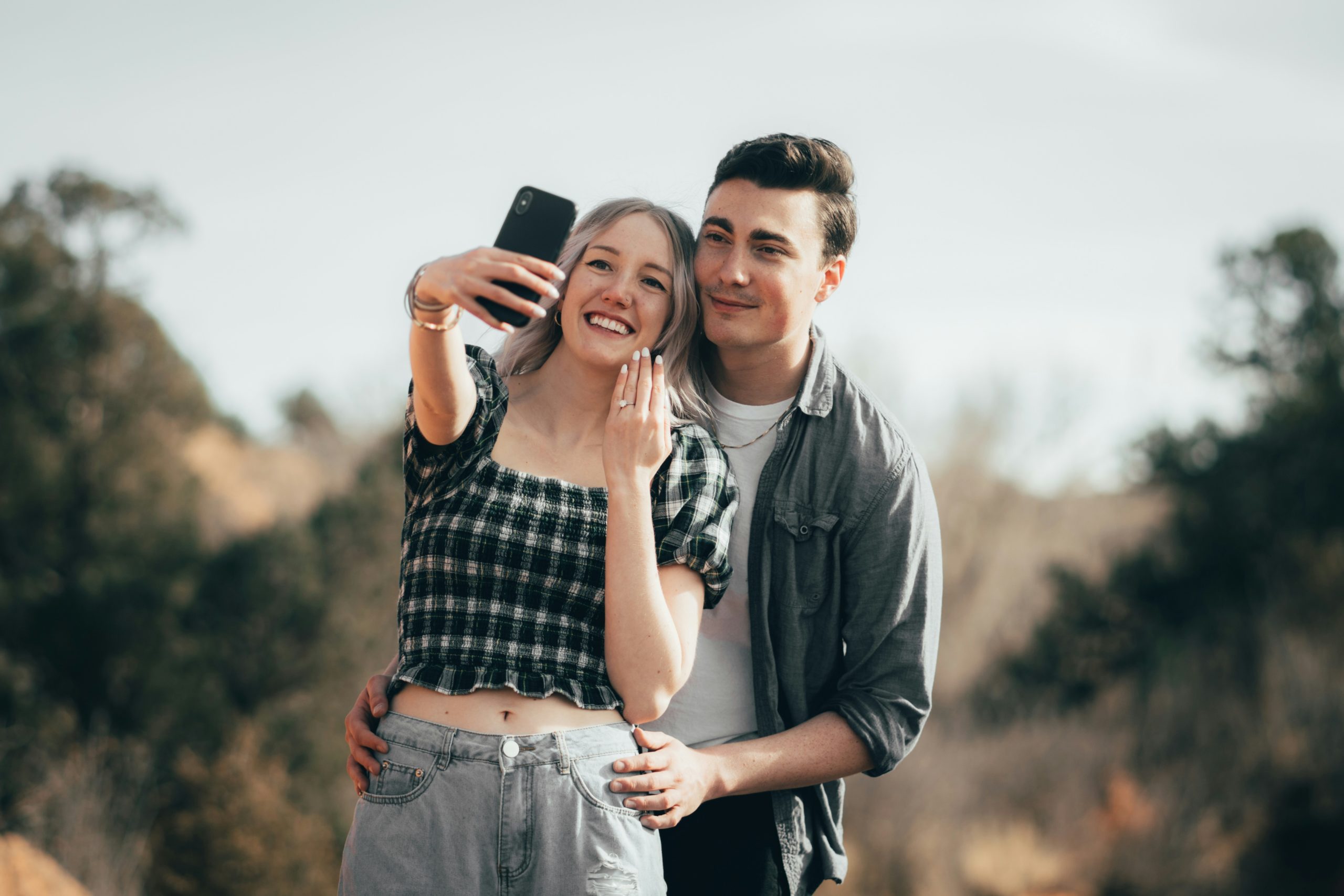 Los selfies son muy usados en los retratos románticos