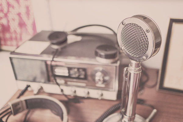 Los mejores Micrófonos inalambricos! 2 TIPS para elegirlos 🎤 Estilo Dj 