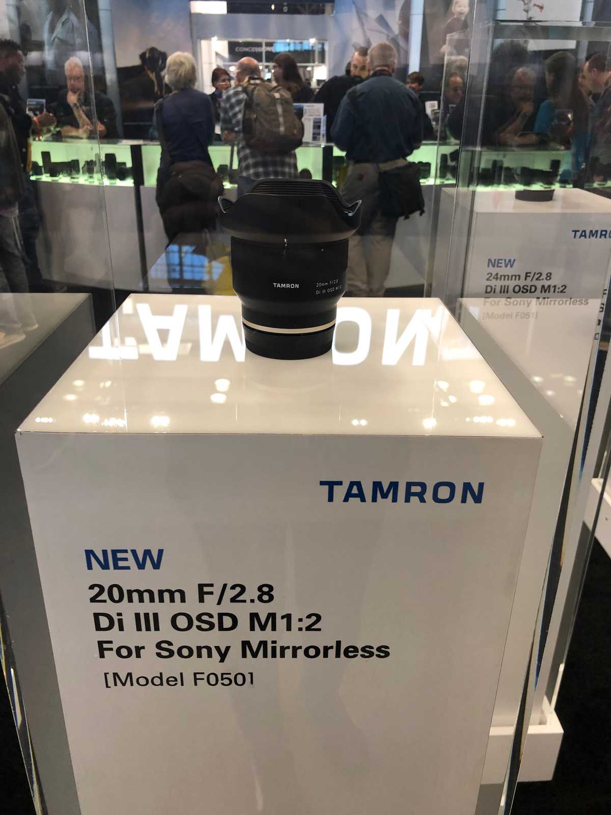 Tamron 20mm f/2.8 Di III OSD