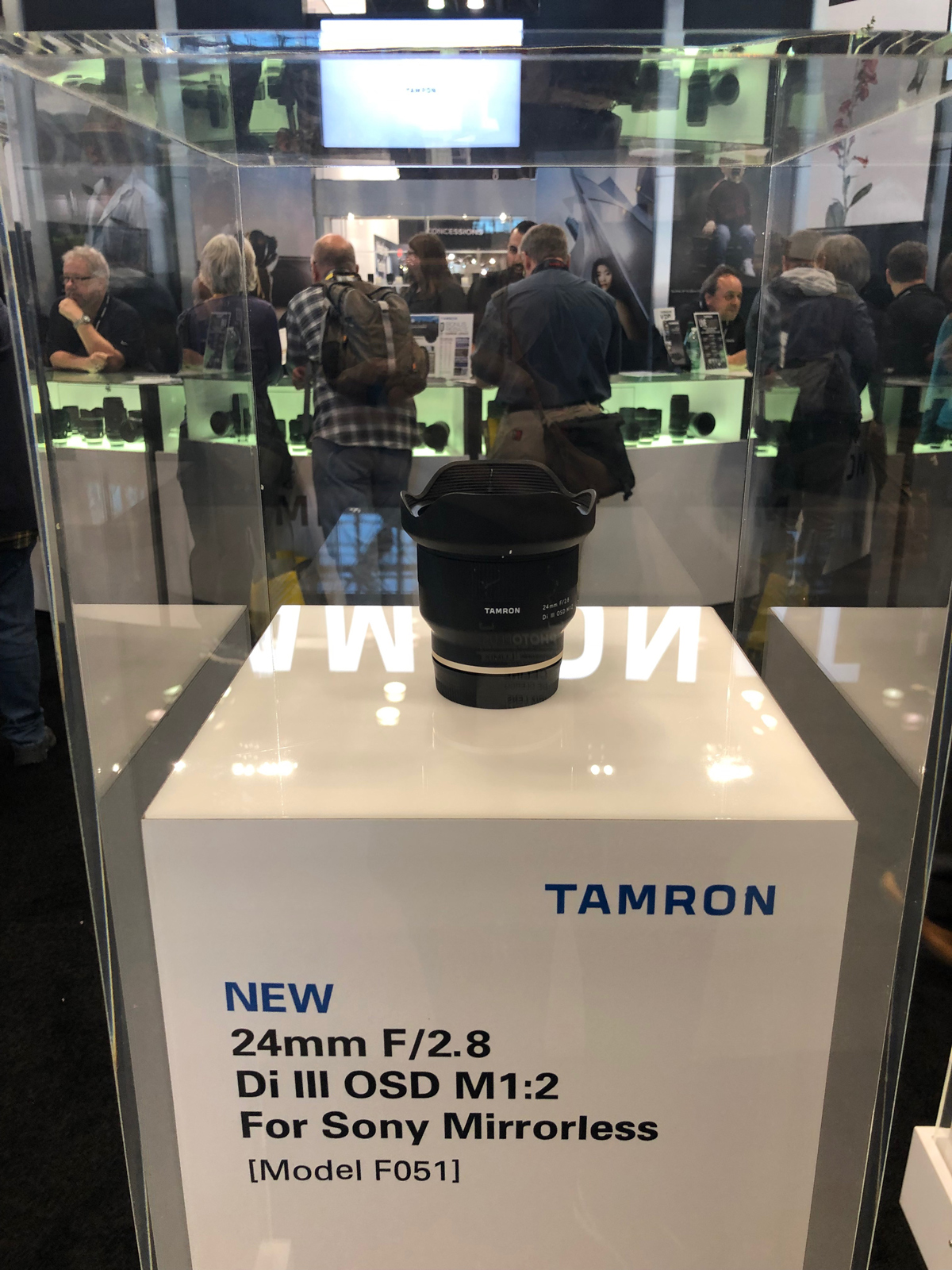 Tamron 24mm f/2.8 Di III OSD