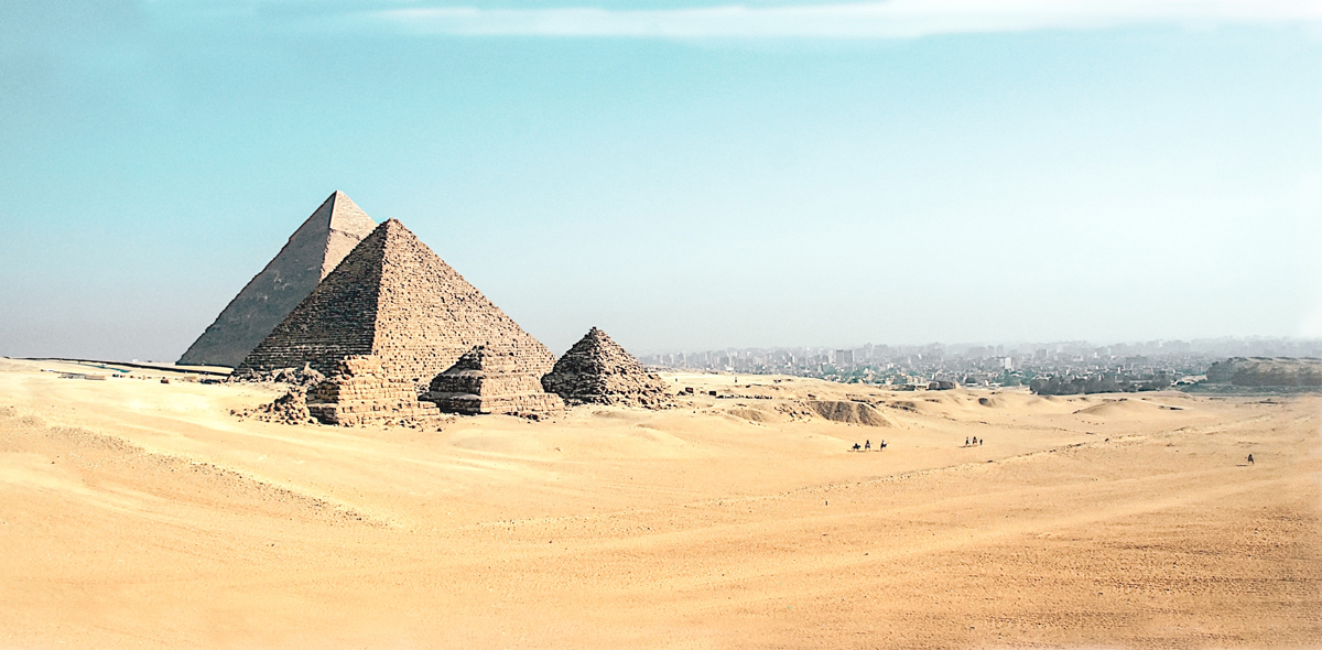 Pirámides en panorámica